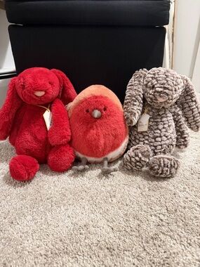 Rare sold out Jellycat Scarlett Bunny Pine Bunny Plum Robin